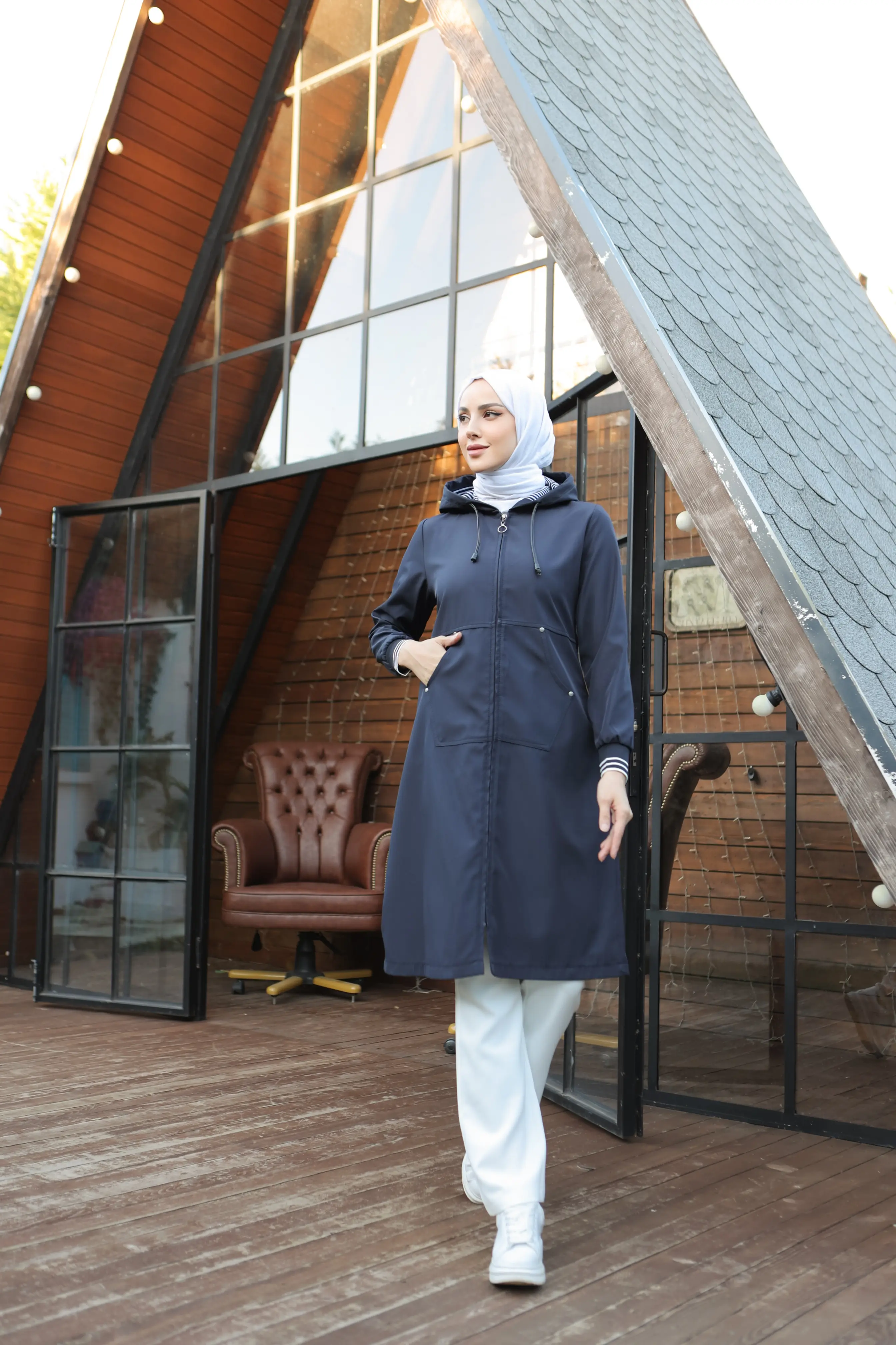 Pocket Detailed Trench Coat-detail