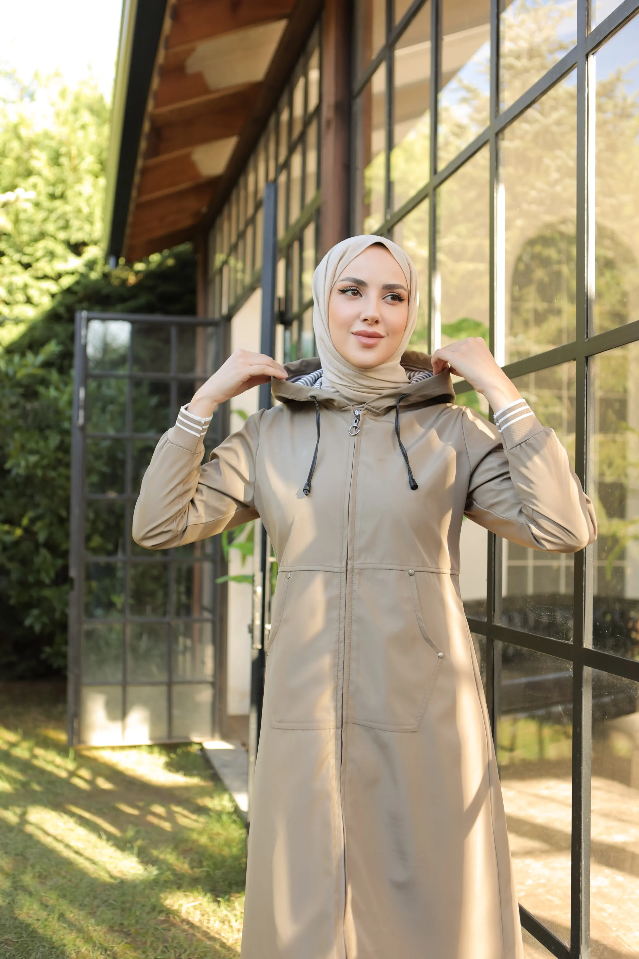 Pocket Detailed Trench Coat-detail