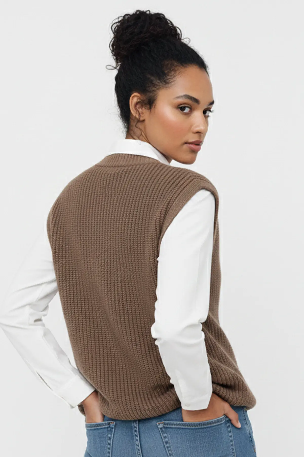 Pocket Knit Vest-detail