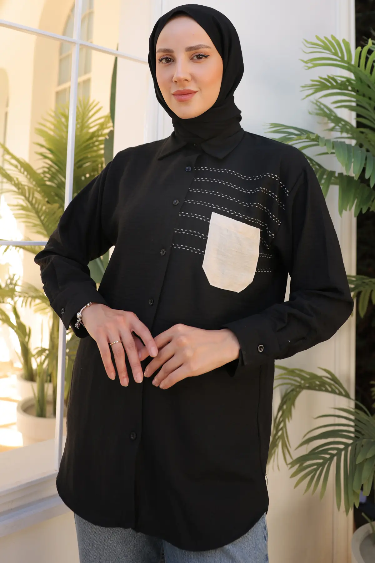 Pocket Shirt With Embroidery Detail-detail