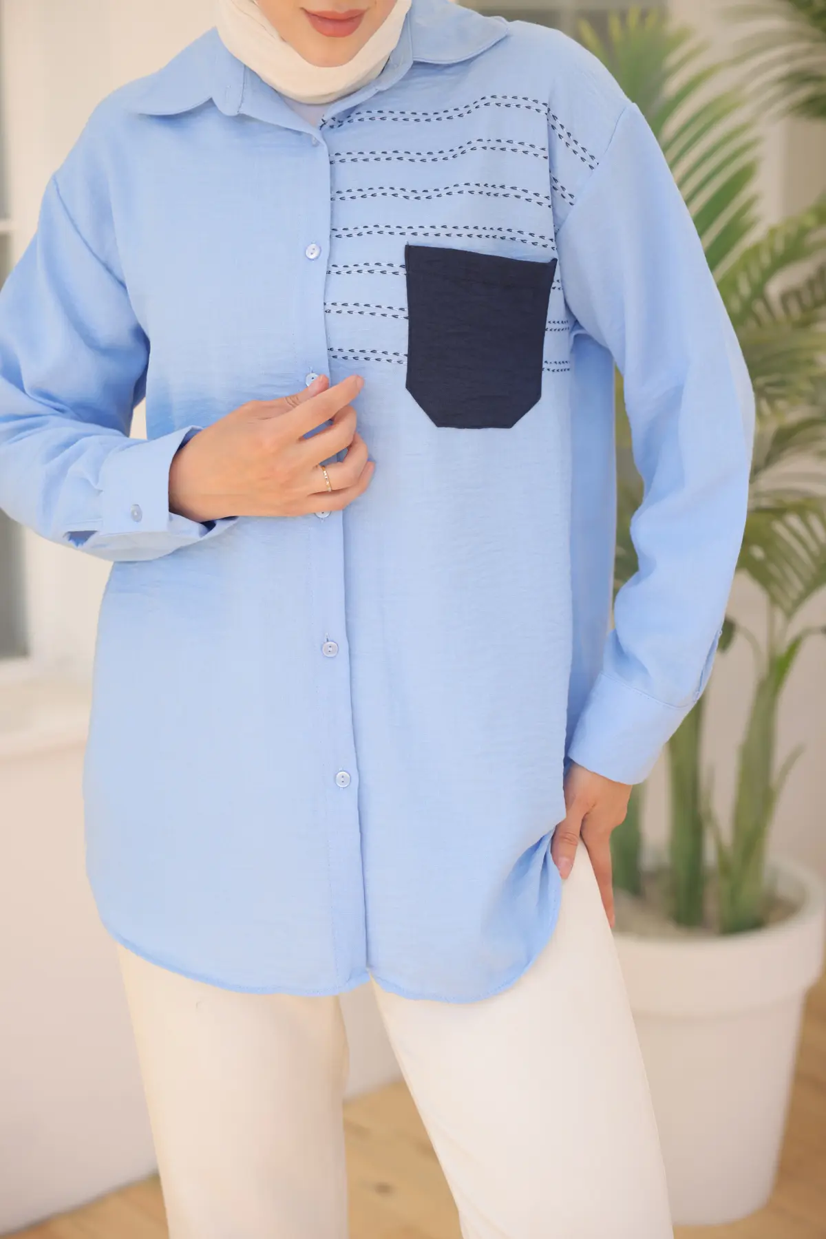 Pocket Shirt With Embroidery Detail-detail