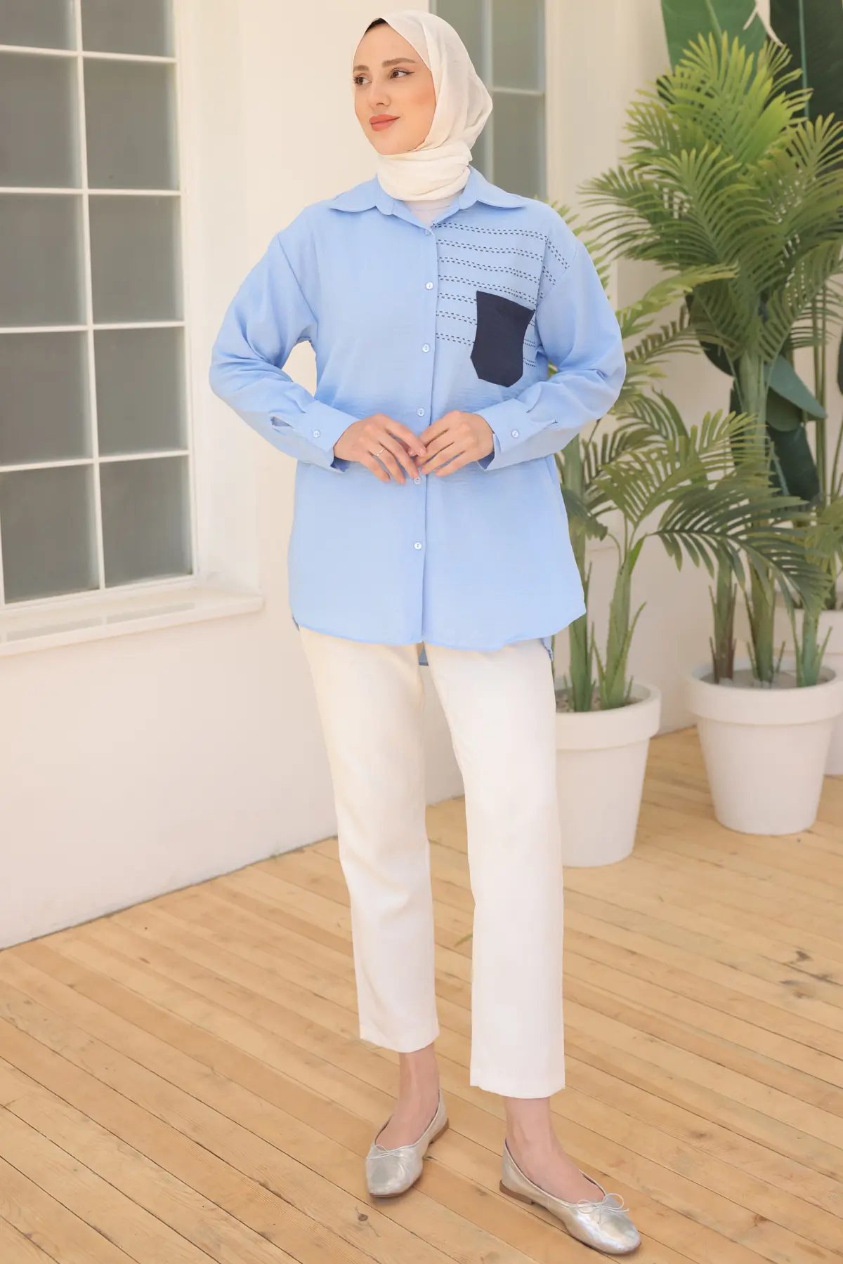 Pocket Shirt With Embroidery Detail-detail