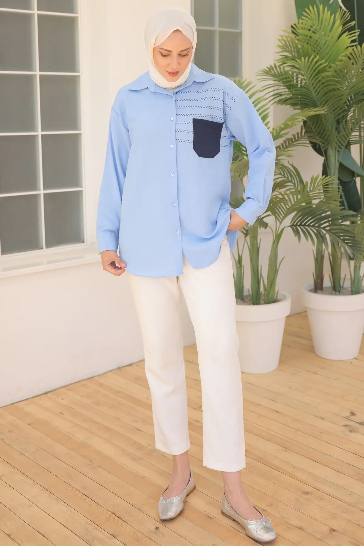 Pocket Shirt With Embroidery Detail-detail