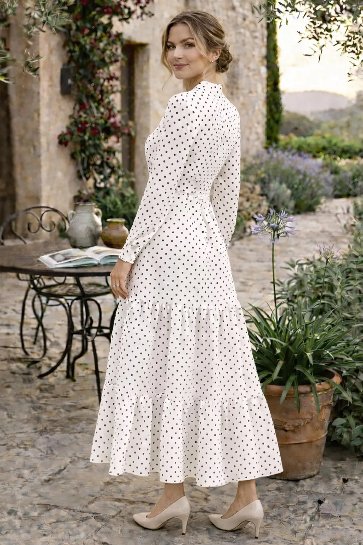 Polka Dot Patterned Hijab Dress-detail