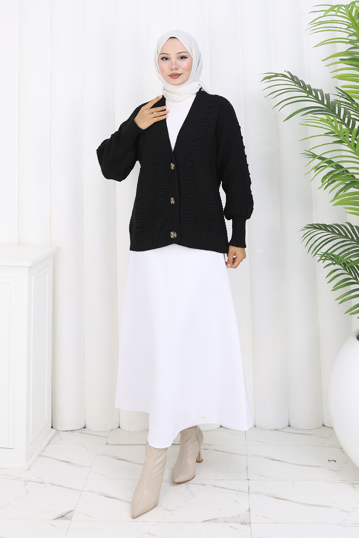 Pompom Knitted Cardigan