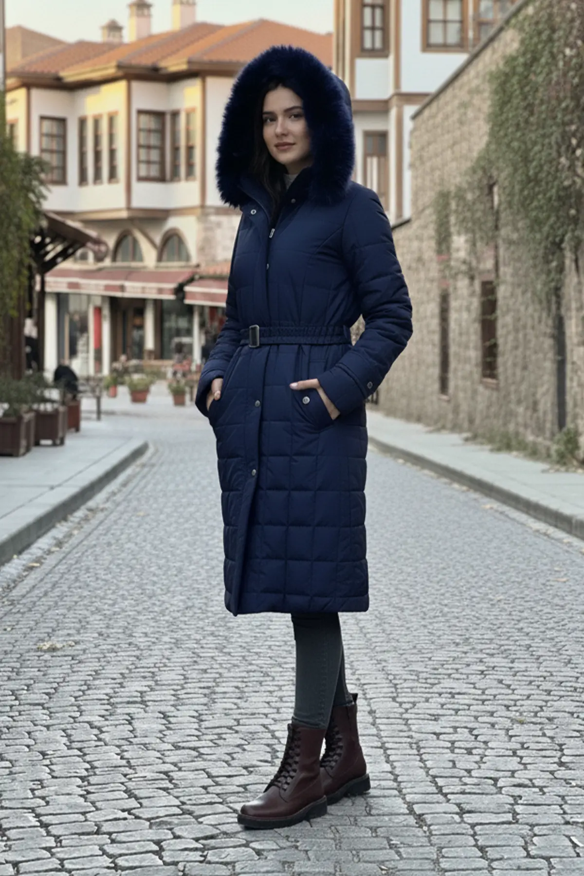 Quilted Coat With Fur Collar-detail