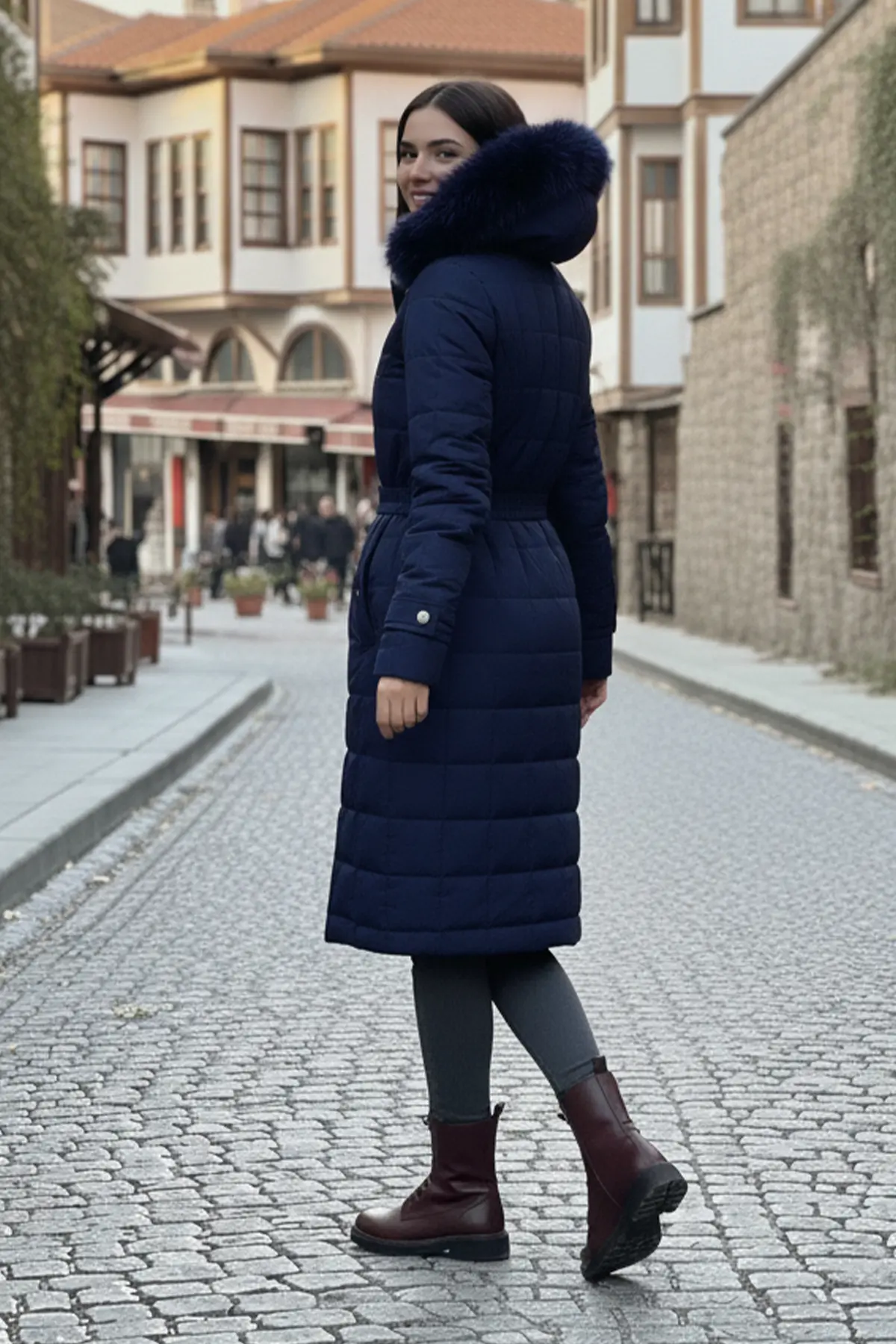 Quilted Coat With Fur Collar-detail