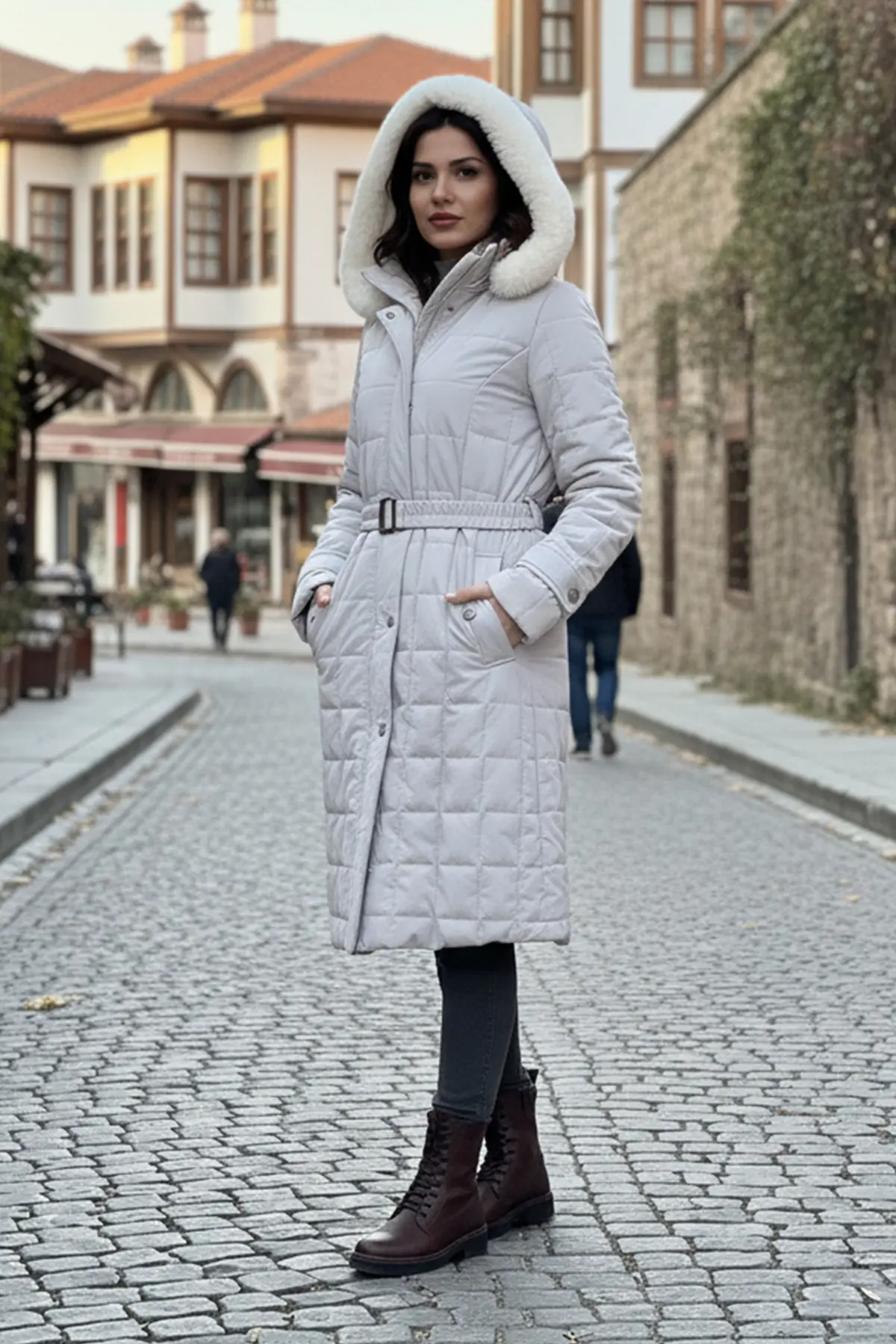 Quilted Coat With Fur Collar-detail