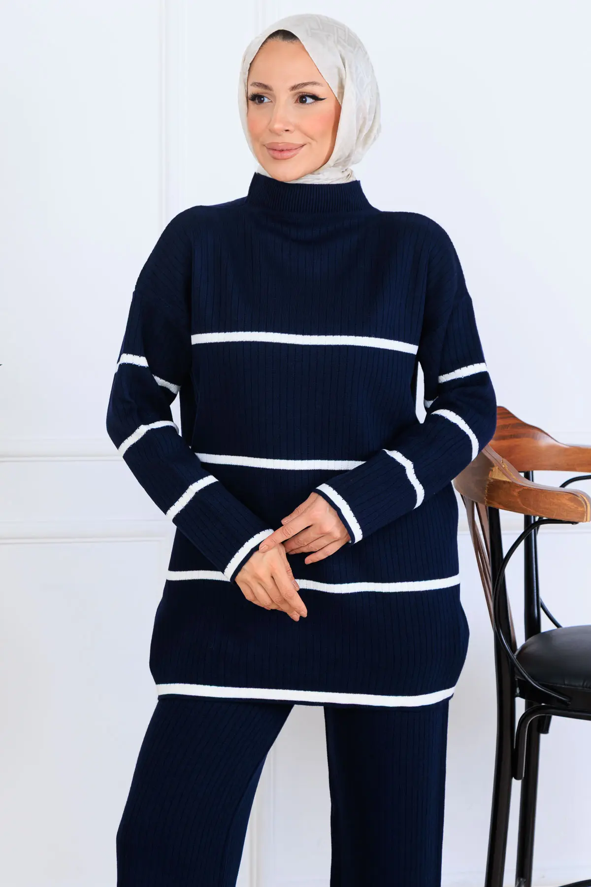 Ribbed Striped Knitwear Suit-detail