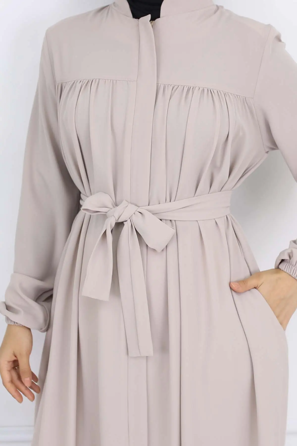 Robe Belted Abaya-detail