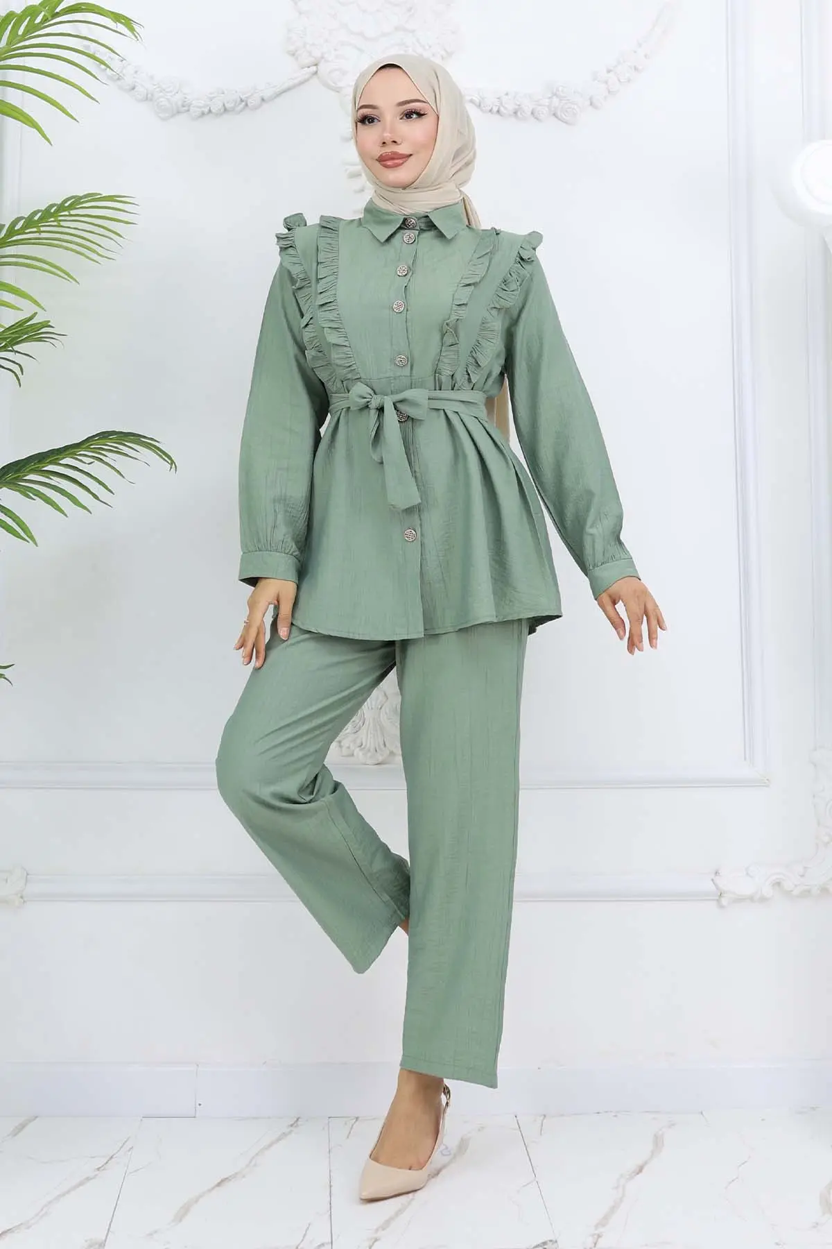 Ruffle Detailed Belted Two Piece Suit-detail