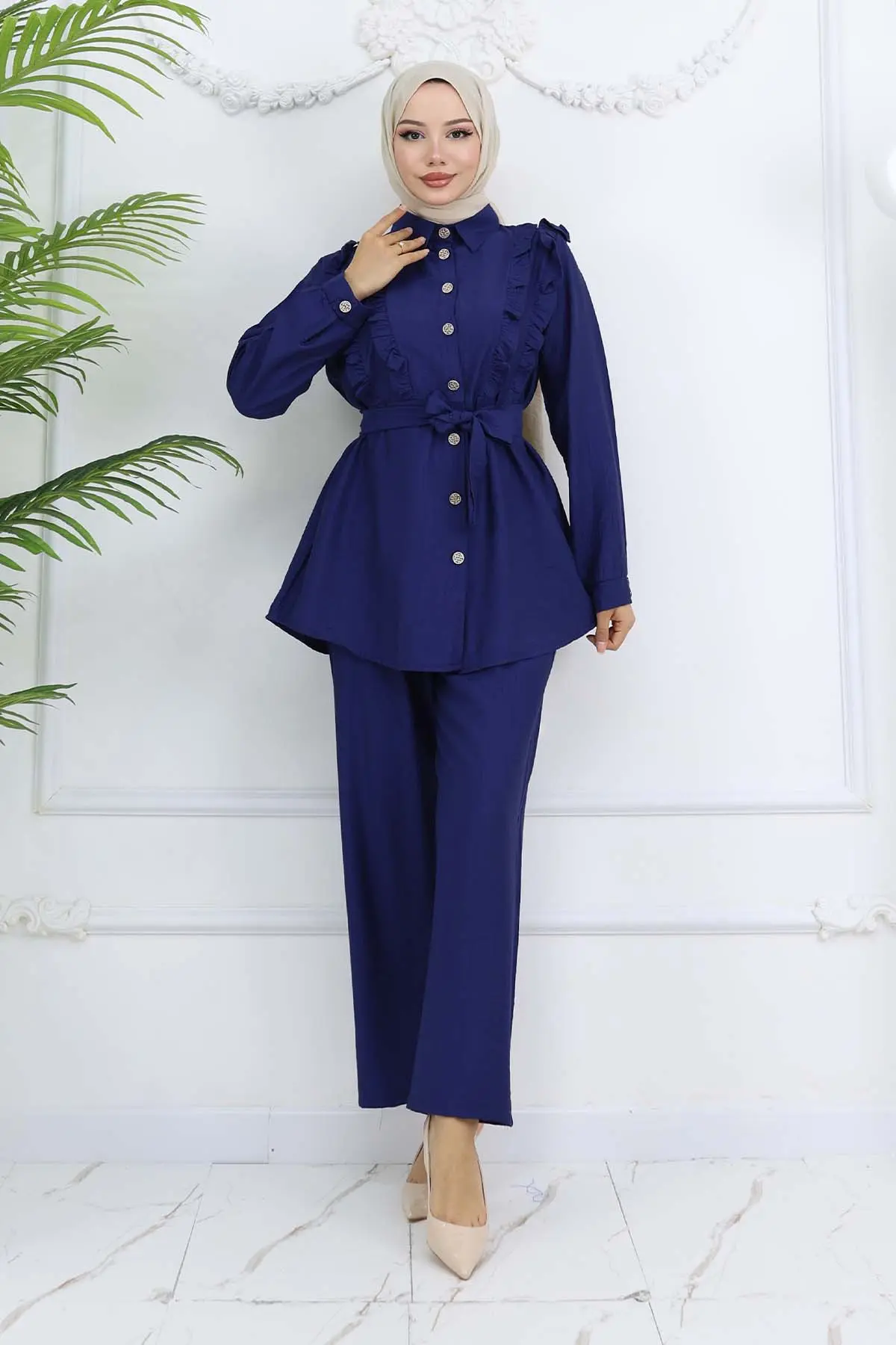 Ruffle Detailed Belted Two Piece Suit-detail
