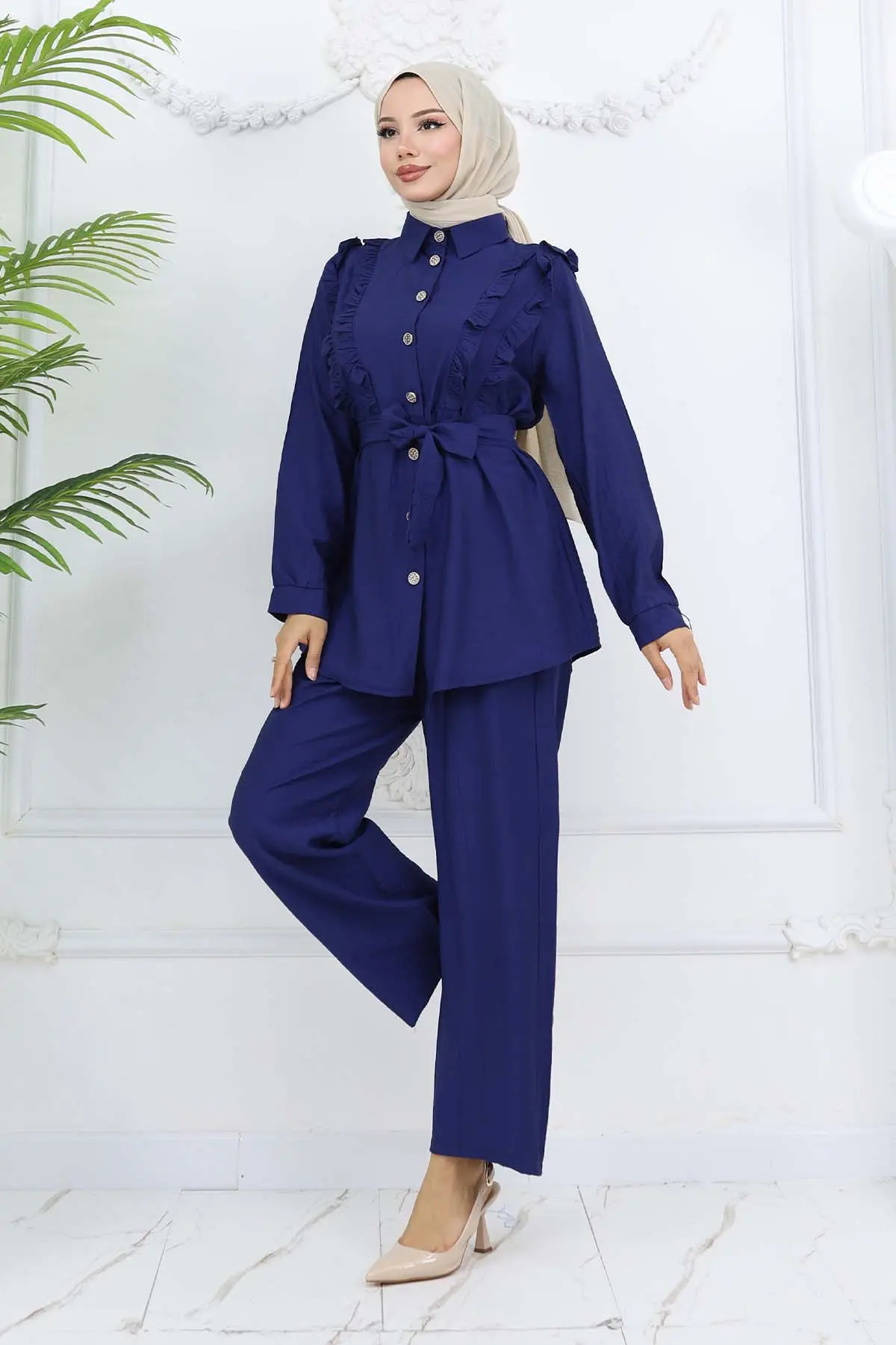 Ruffle Detailed Belted Two Piece Suit-detail
