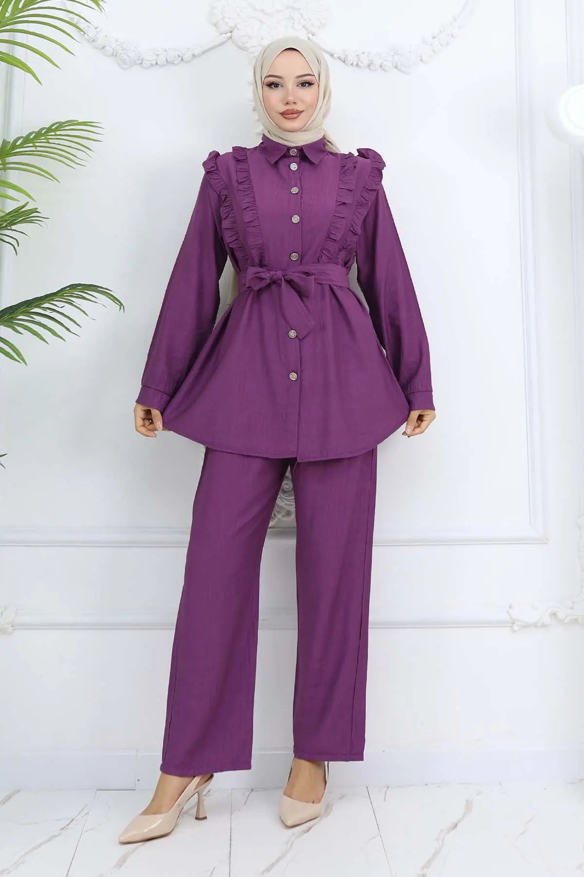 Ruffle Detailed Belted Two Piece Suit-detail