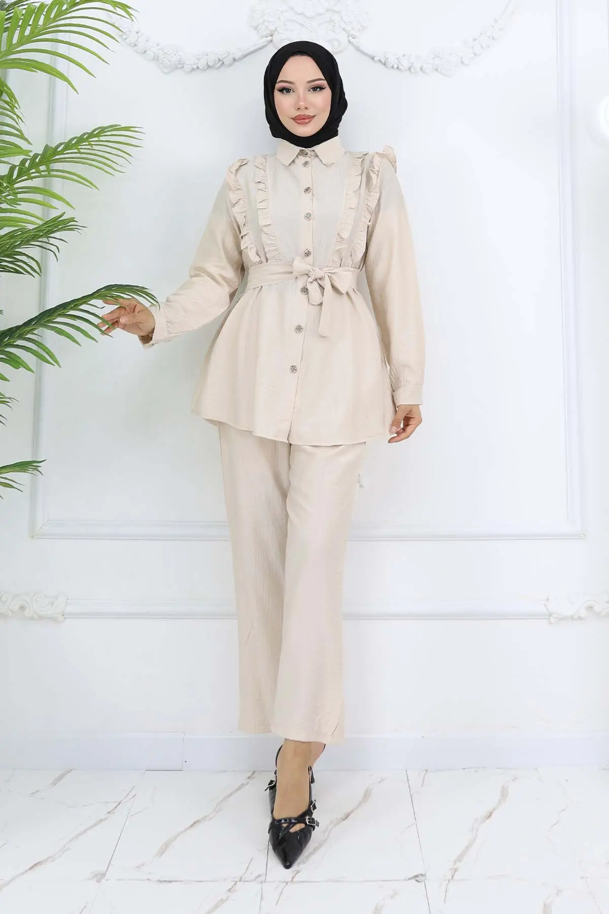 Ruffle Detailed Belted Two Piece Suit-detail