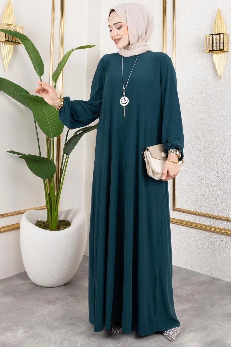 Sandy Dress With Necklace-detail