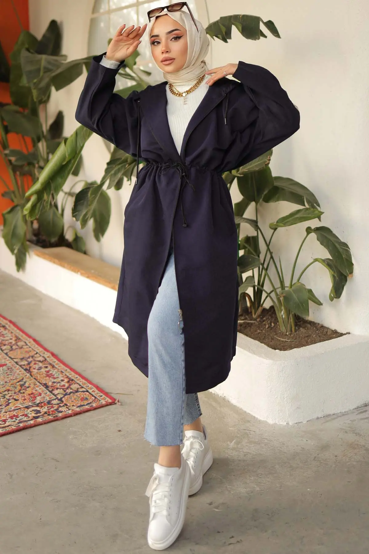 Shiny Sleeve Detailed Trench Coat-detail