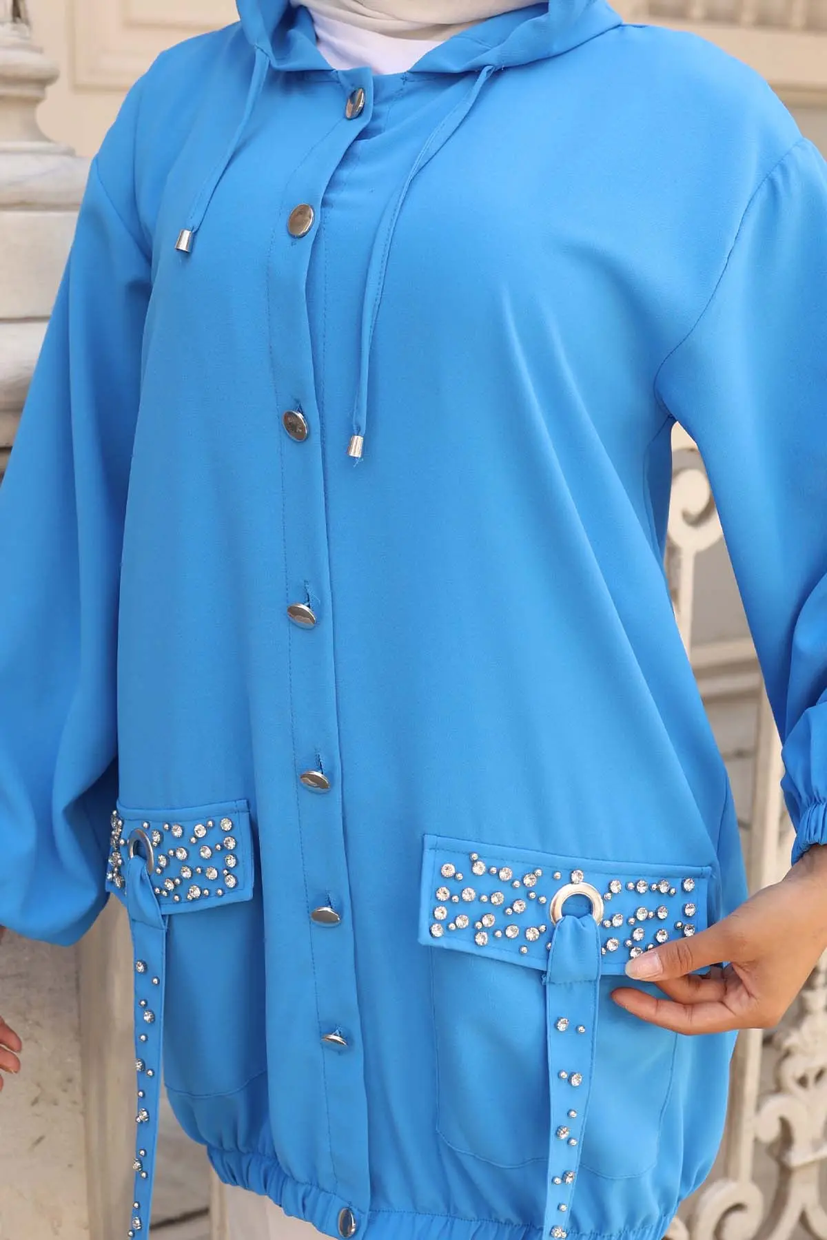 Short Coat With Stone Detailed Buttons On Pockets-detail