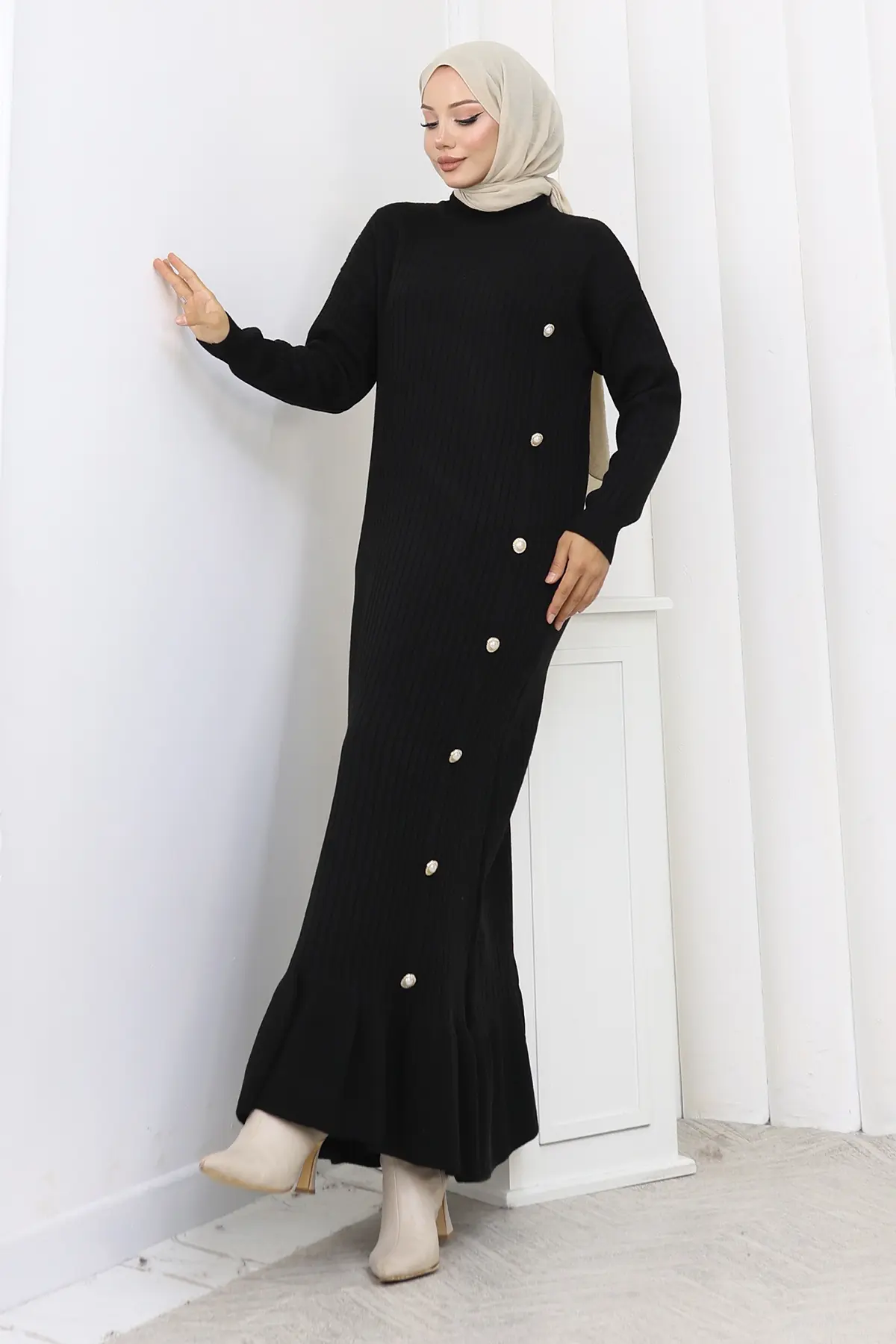 Side Button Ruffle Dress-detail