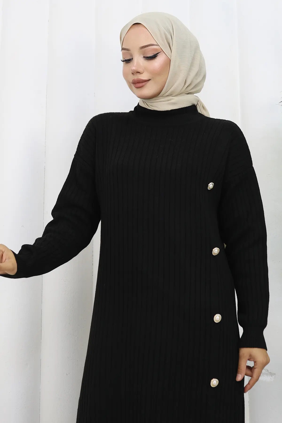 Side Button Ruffle Dress-detail