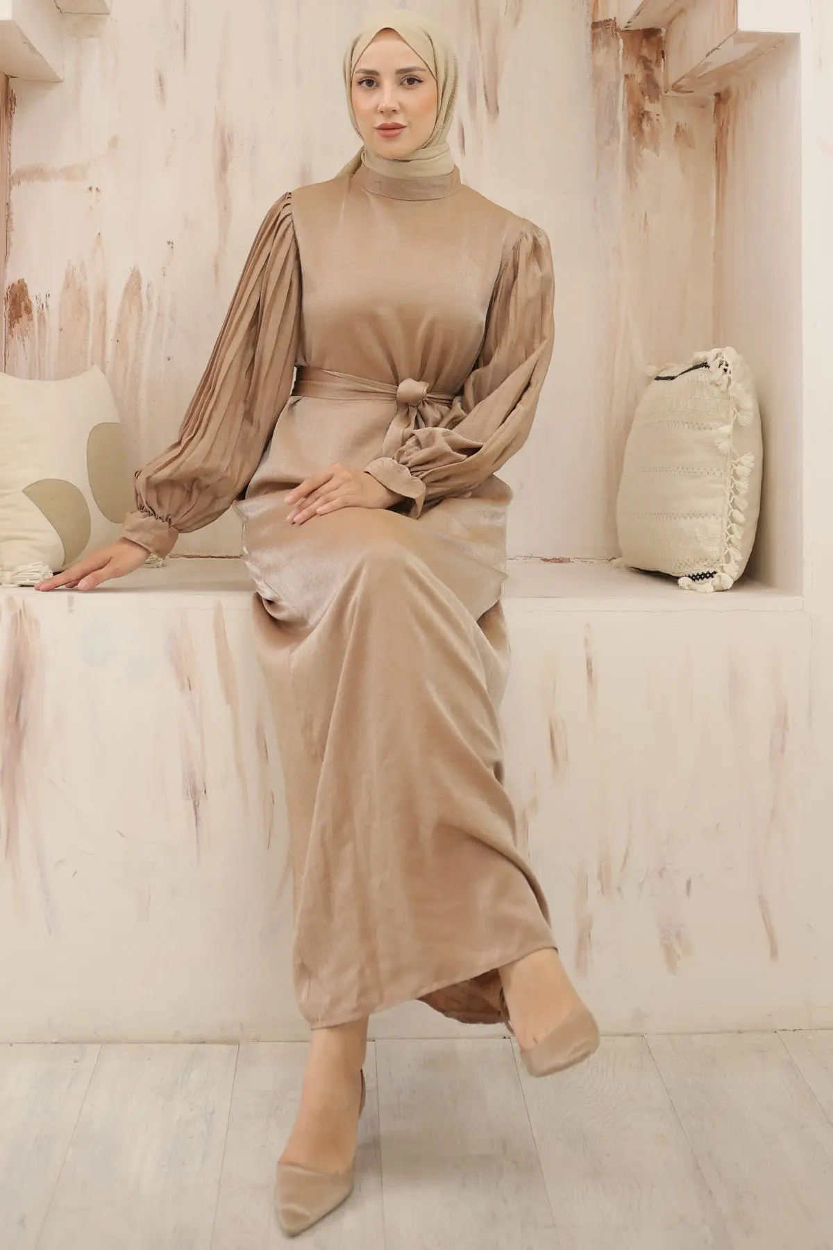 Sleeves Pleated Detailed Hijab Dress-detail