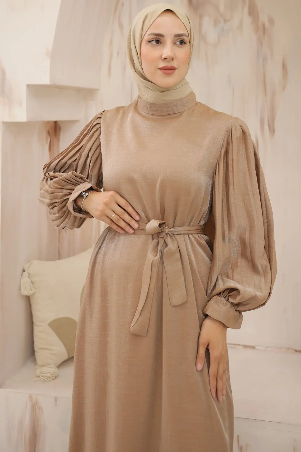 Sleeves Pleated Detailed Hijab Dress-detail