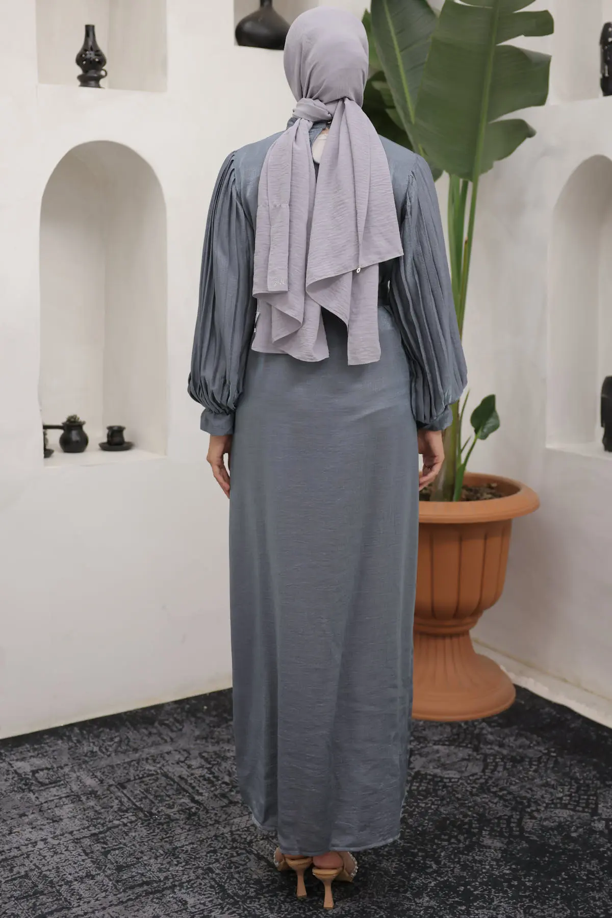 Sleeves Pleated Detailed Hijab Dress-detail