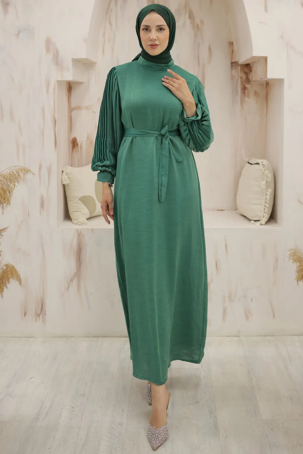 Sleeves Pleated Detailed Hijab Dress-detail