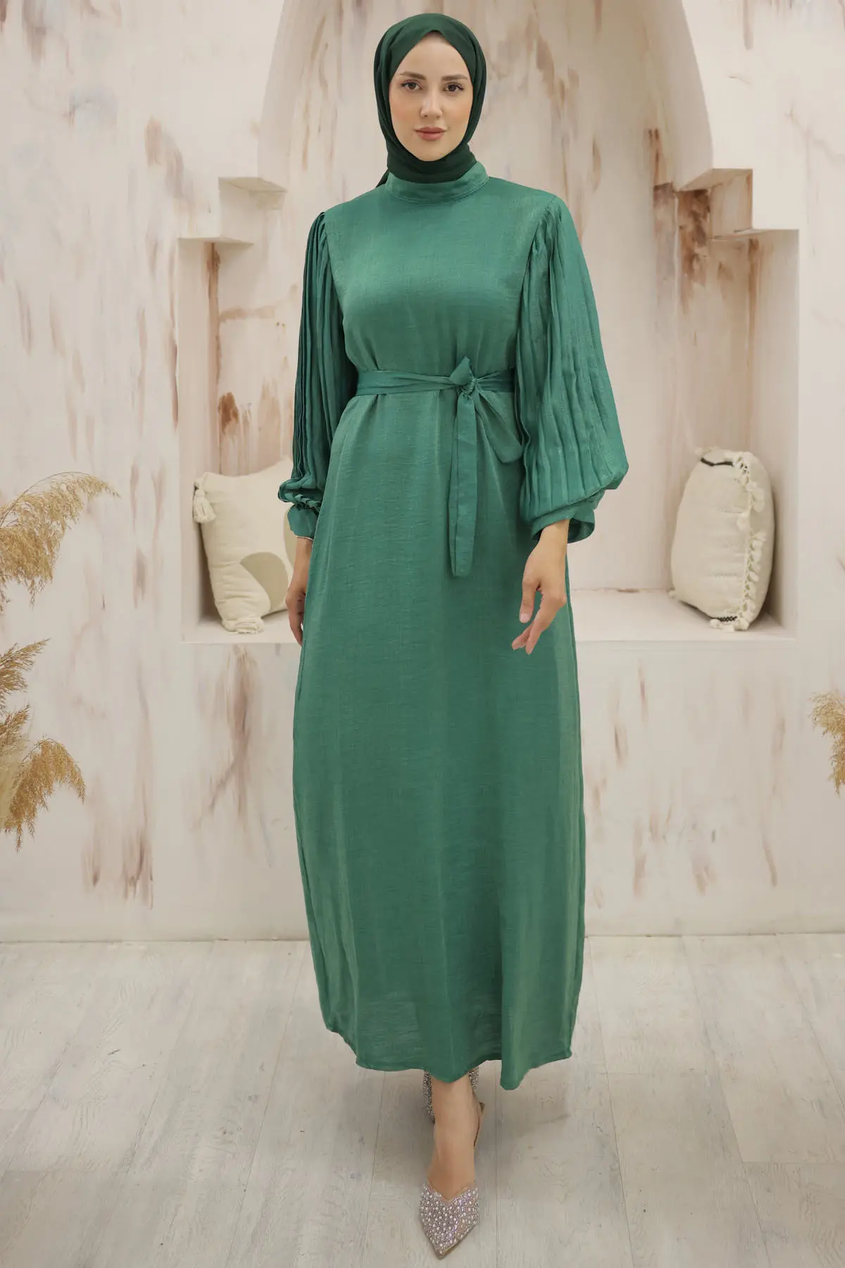 Sleeves Pleated Detailed Hijab Dress-detail