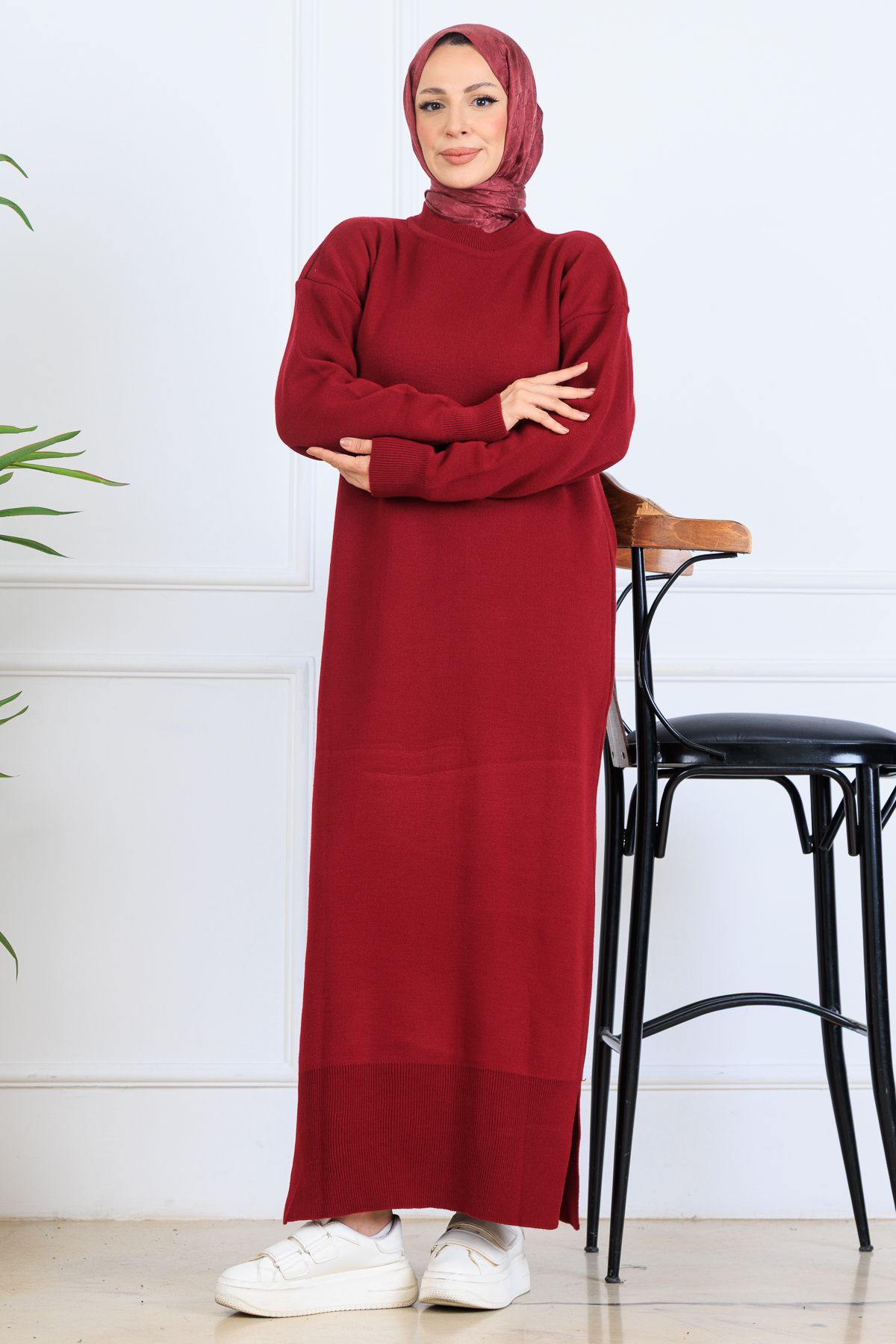 Slit Detailed Knit Dress