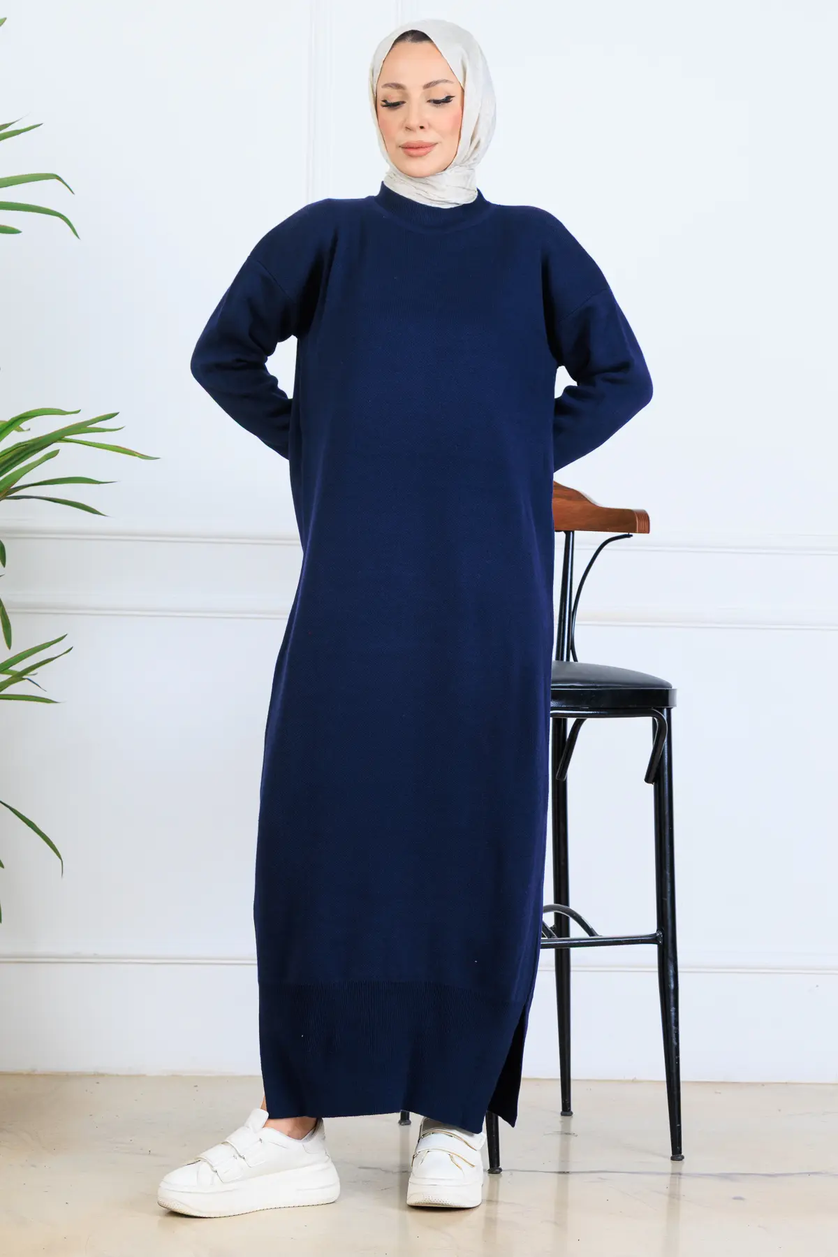 Slit Detailed Knit Dress-detail