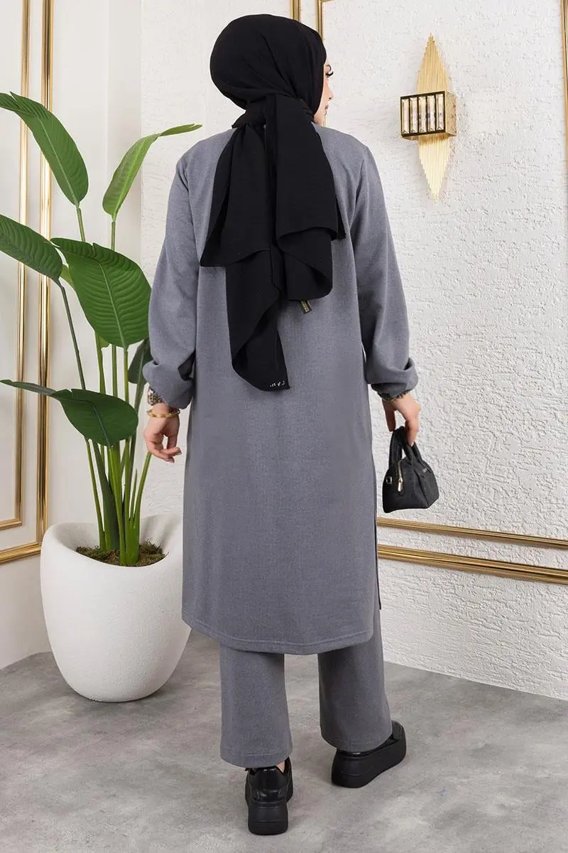 Slit Detailed Sports Suit-detail