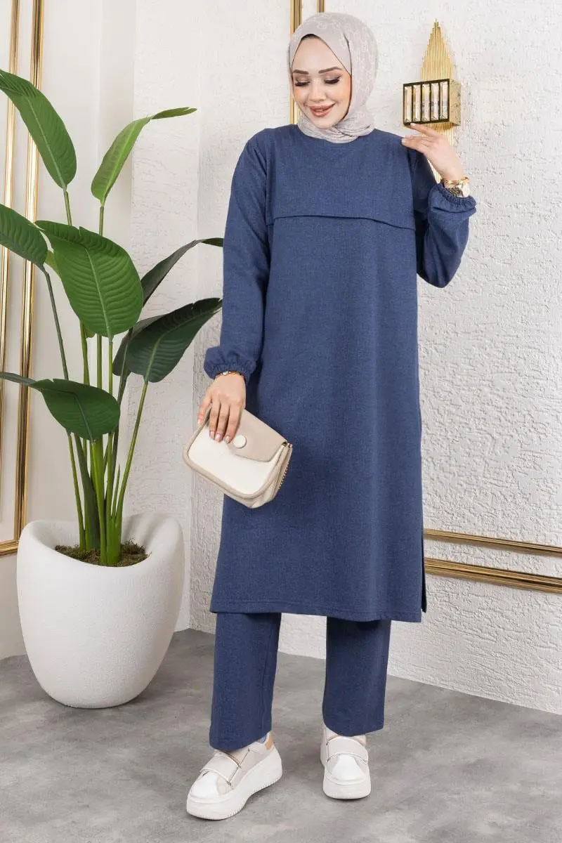 Slit Detailed Sports Suit-detail