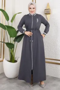 Stone Detailed Abaya