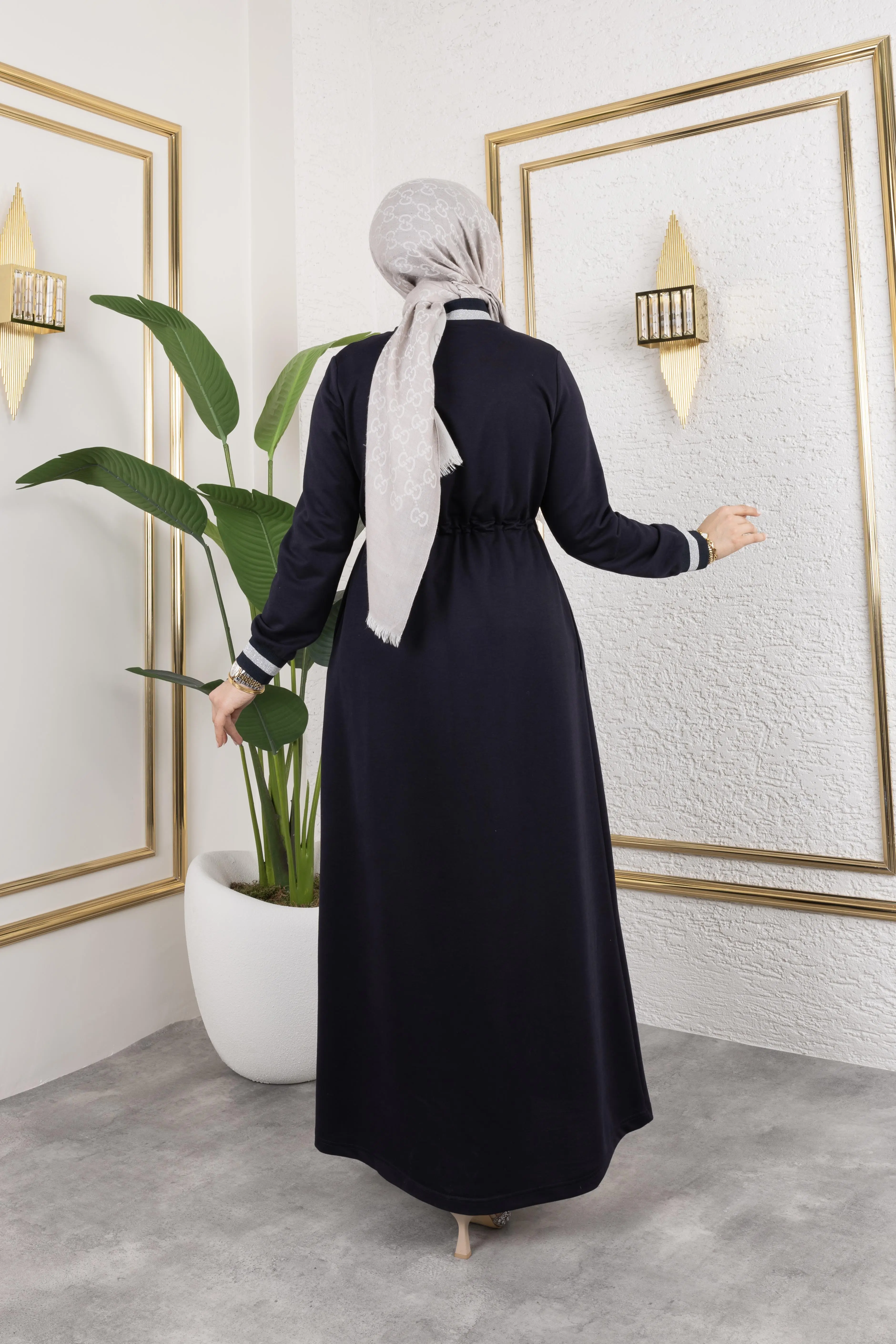 Stone Detailed Abaya-detail