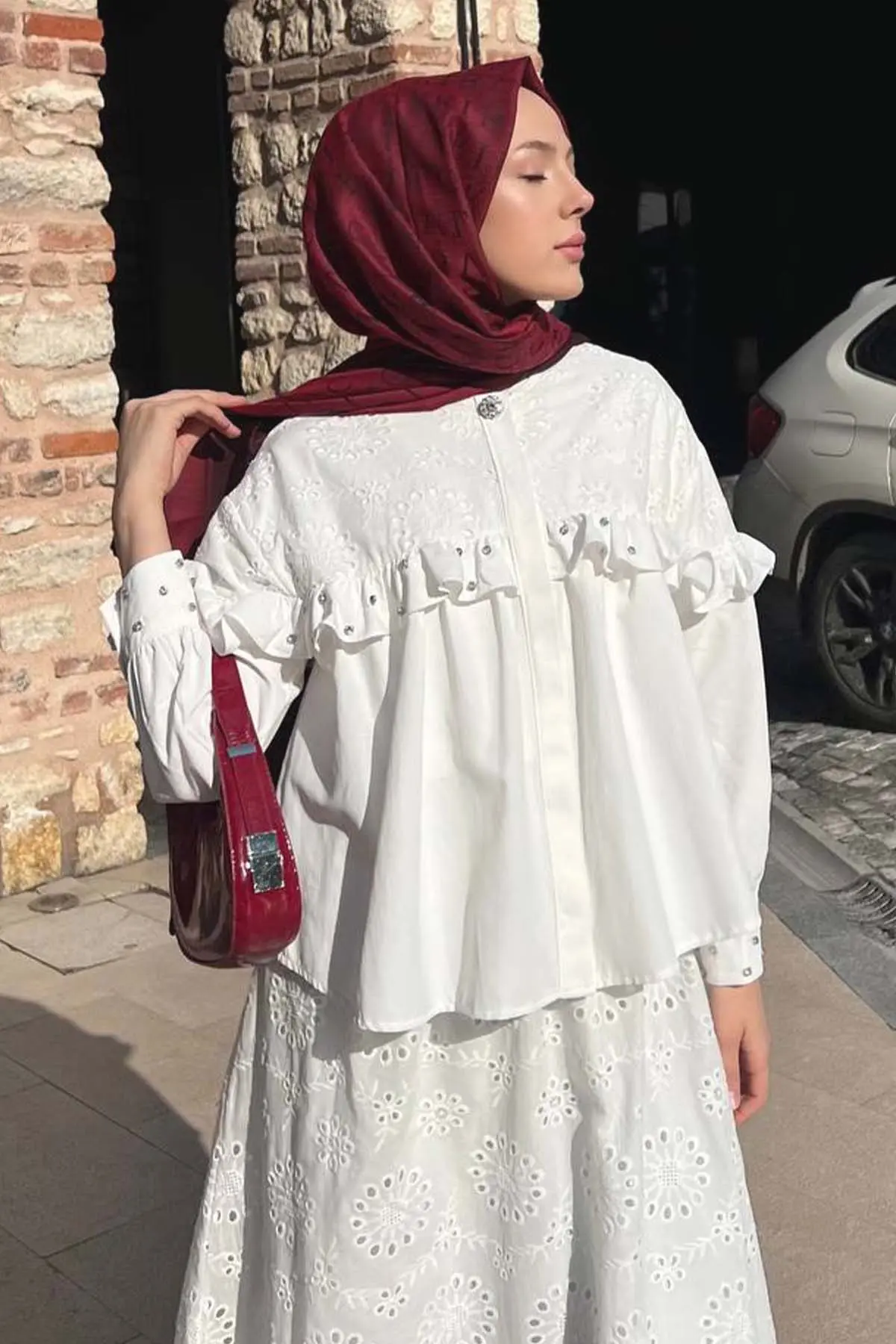 Stone Detailed Brode Skirt Suit-detail