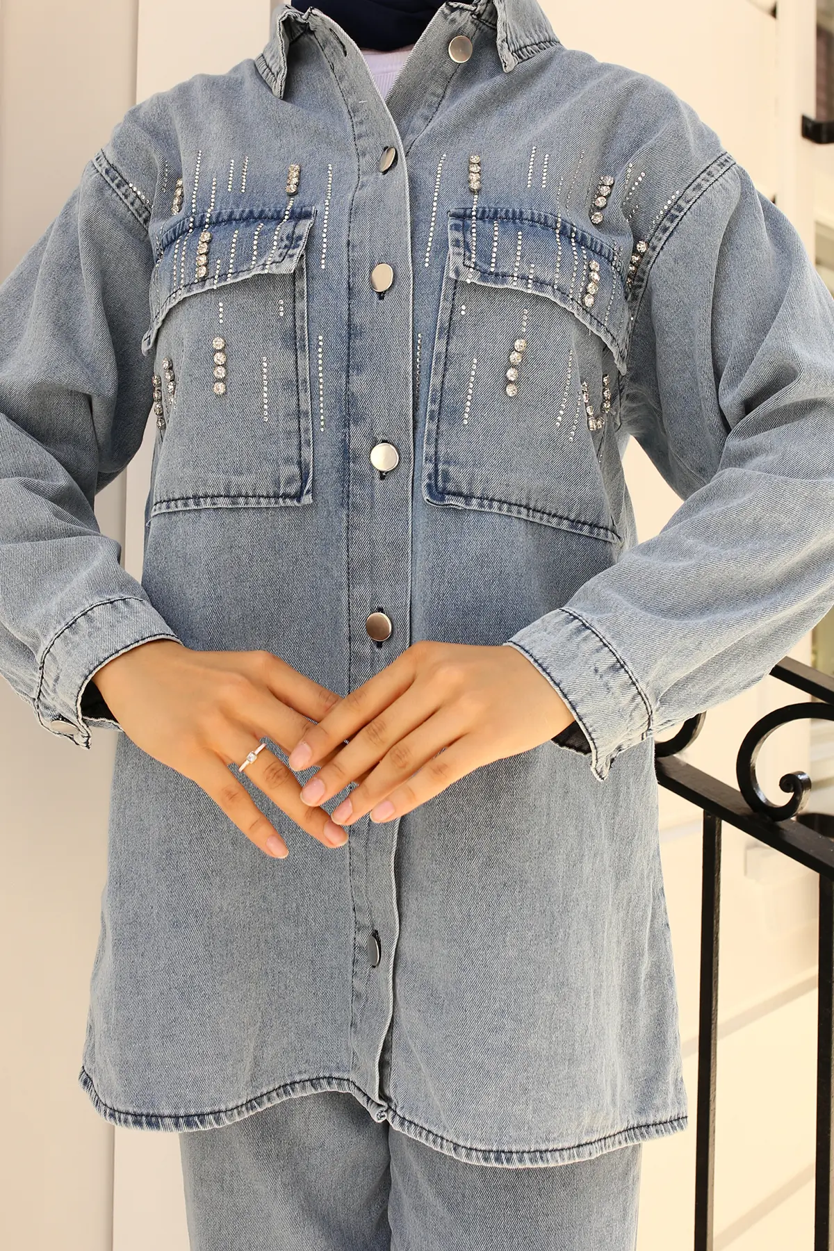 Stone Detailed Denim Suit-detail