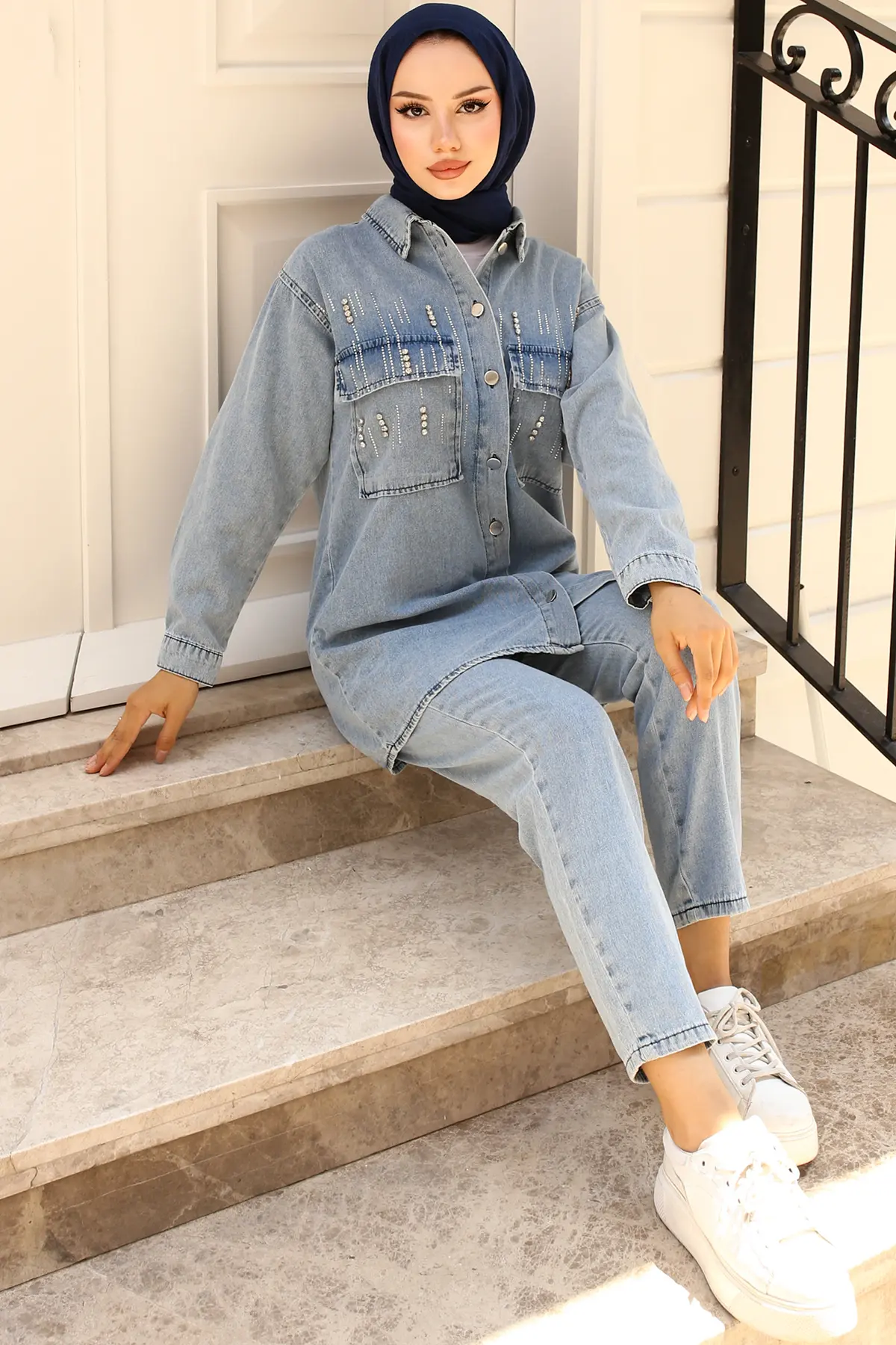 Stone Detailed Denim Suit-detail