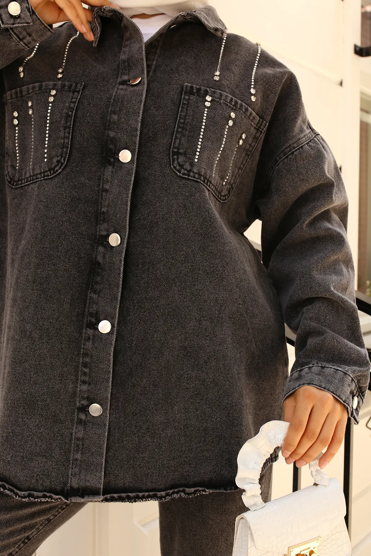 Stone Detailed Double Suit-detail