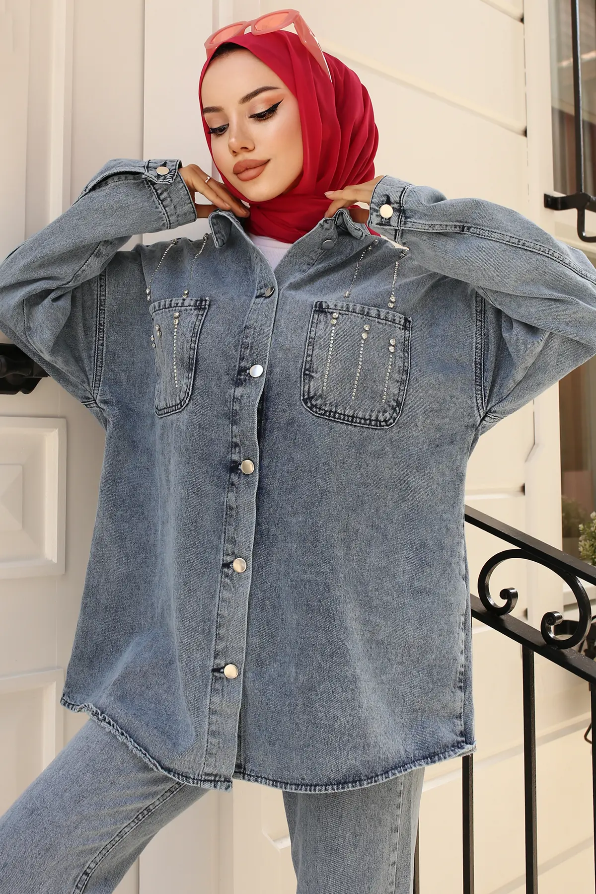 Stone Detailed Double Suit-detail