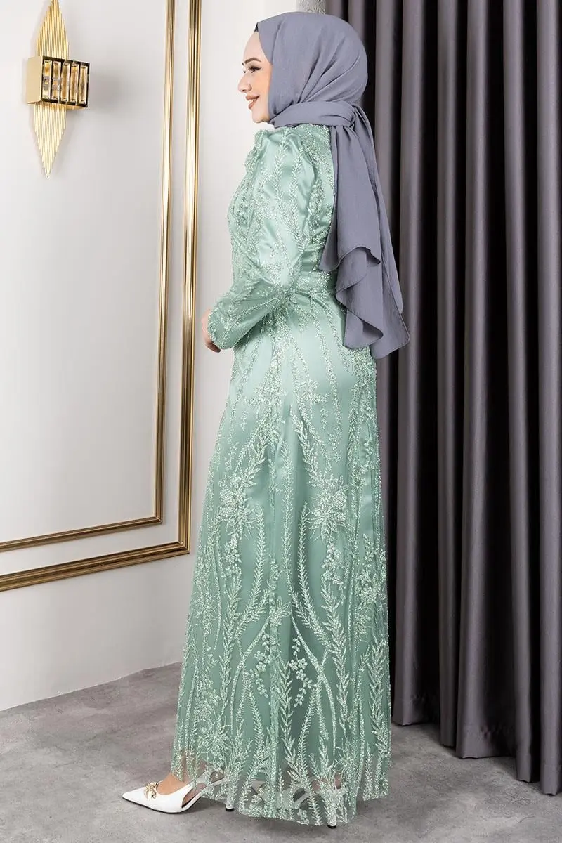 Stone Detailed Evening Dress-detail