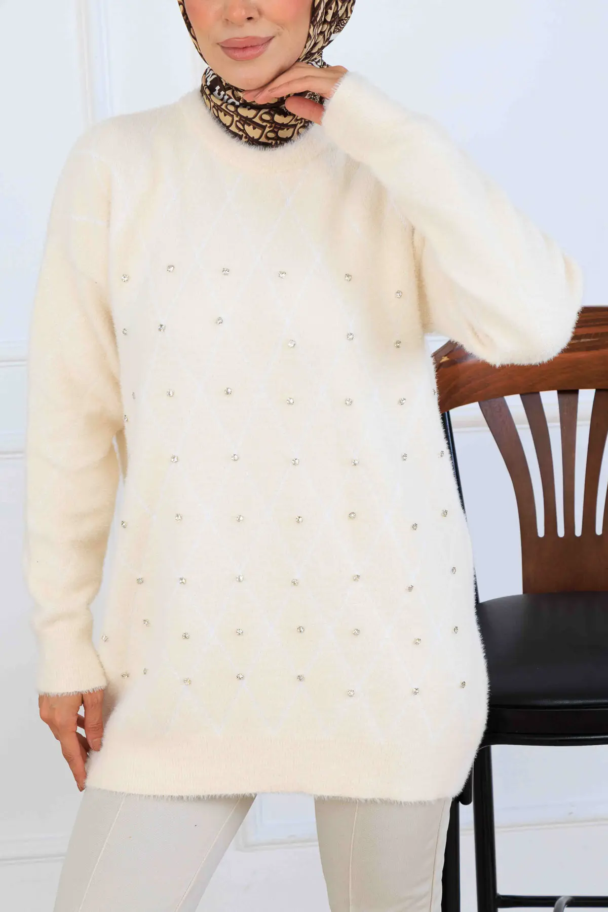 Stone Detailed Knit Tunic-detail