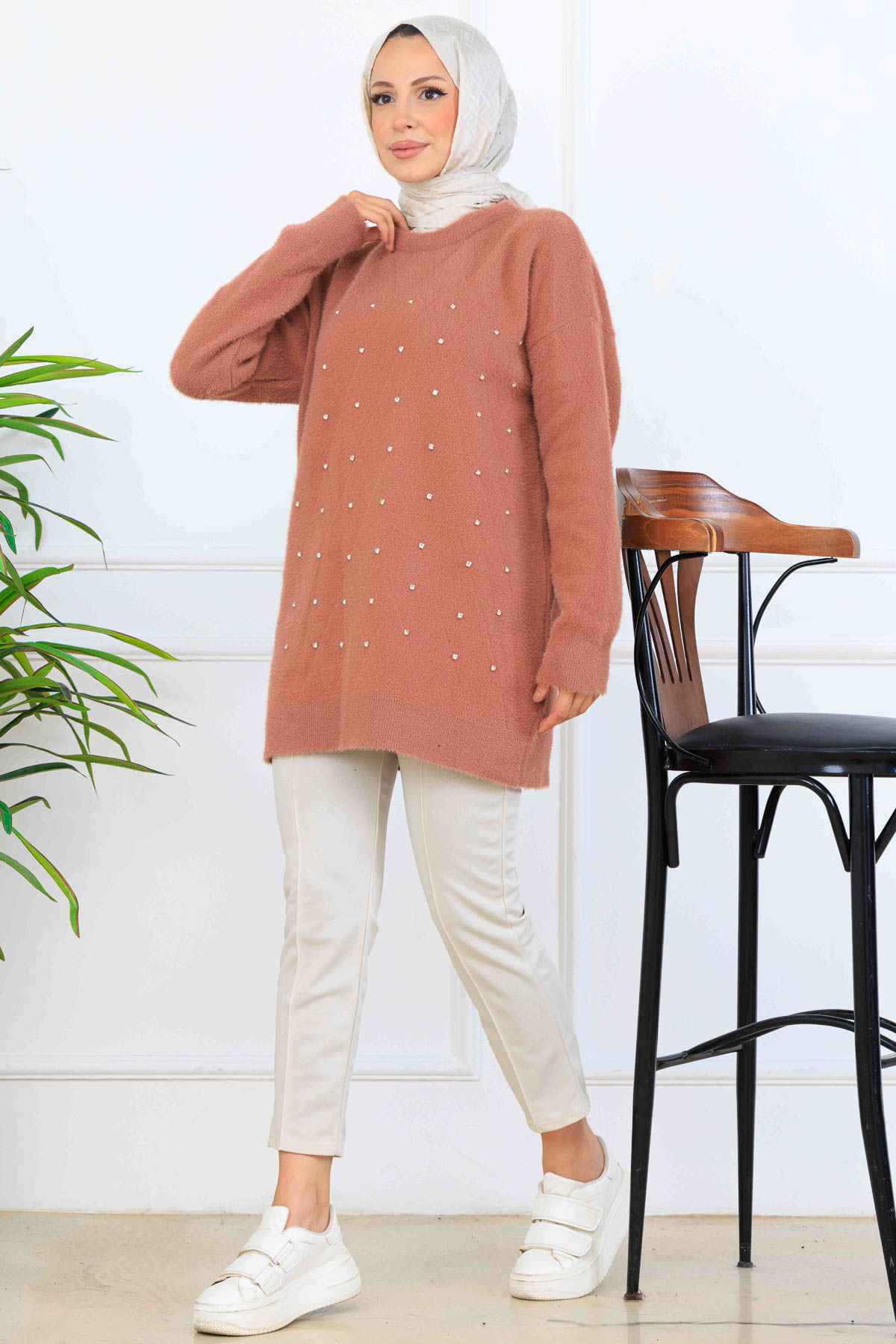 Stone Detailed Knit Tunic