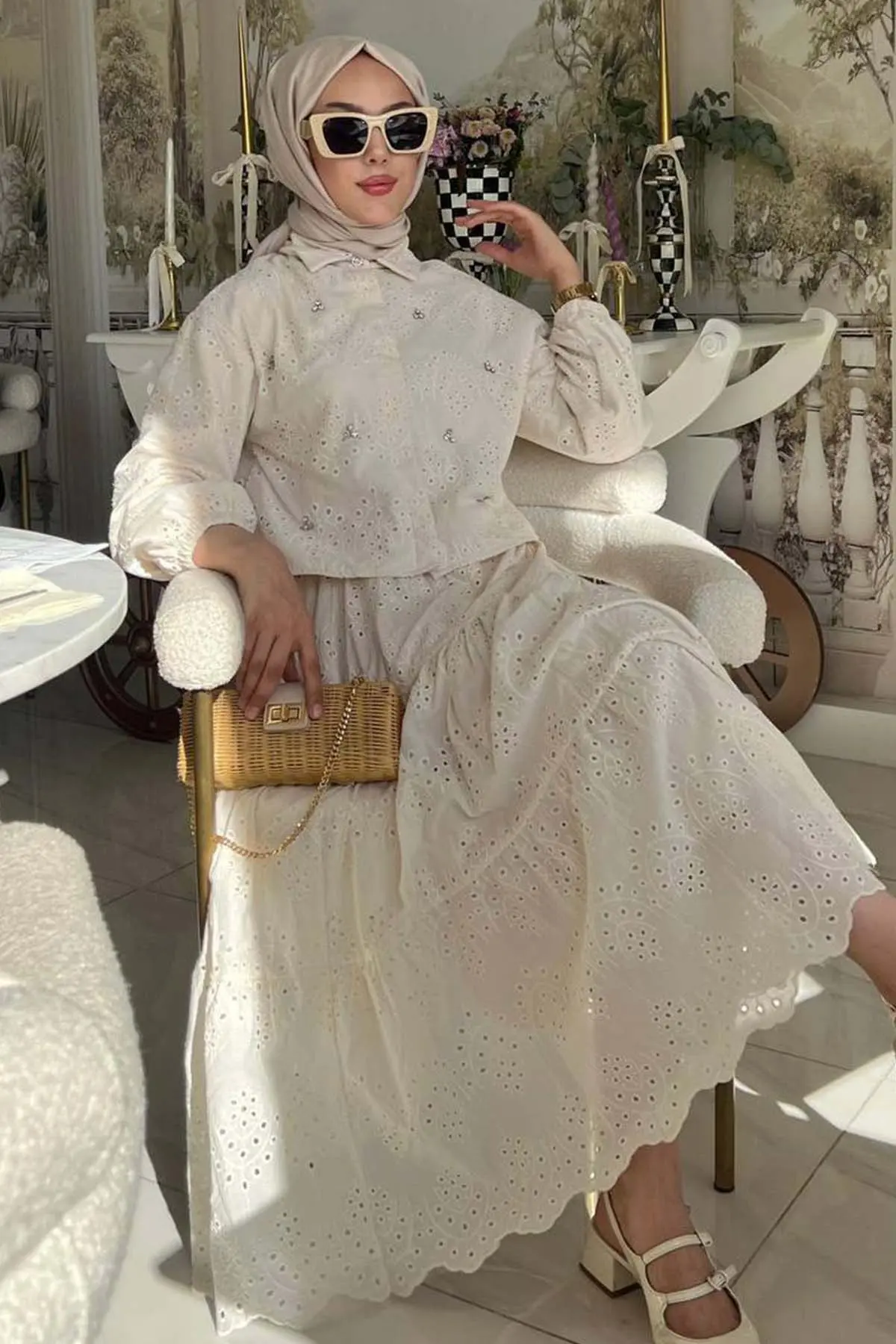 Stone Detailed Scallop Skirt Suit-detail