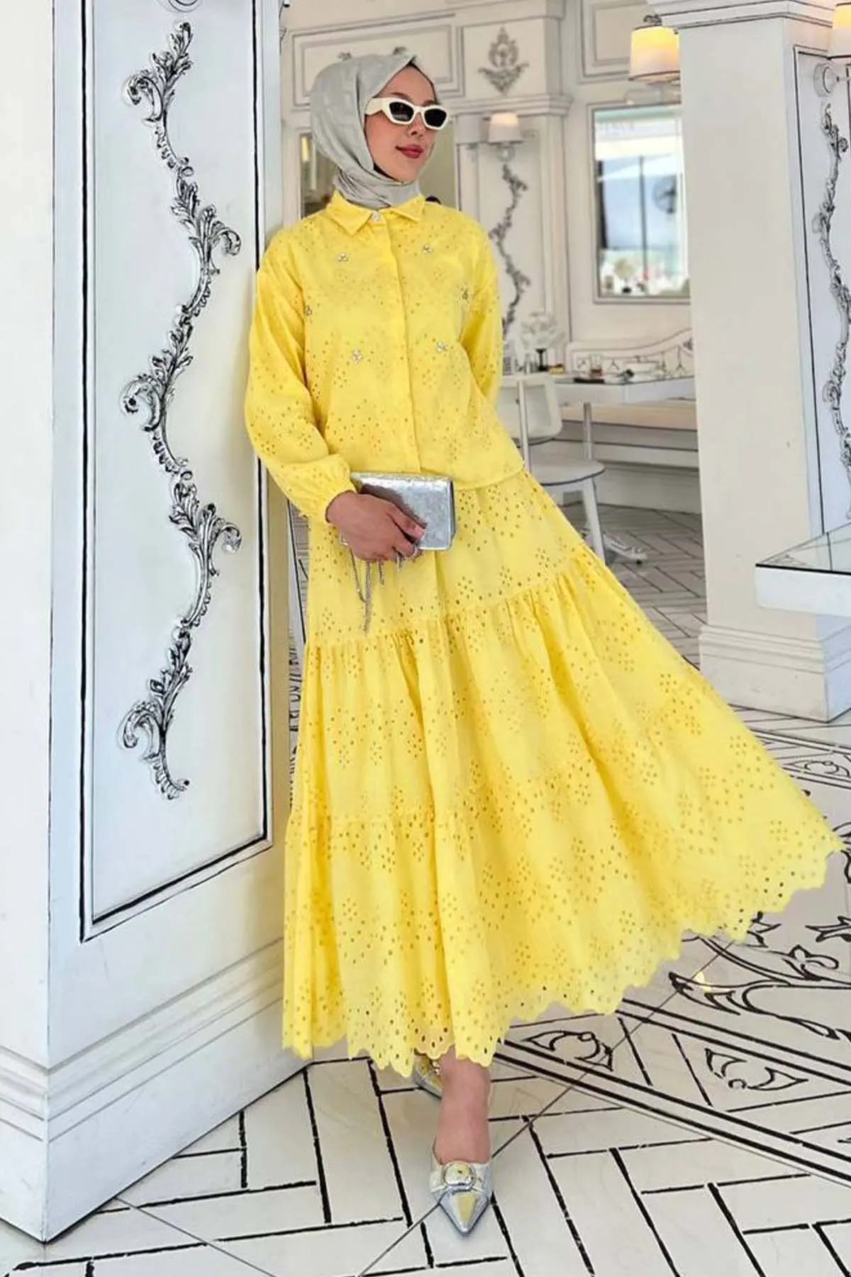 Stone Detailed Scallop Skirt Suit-detail