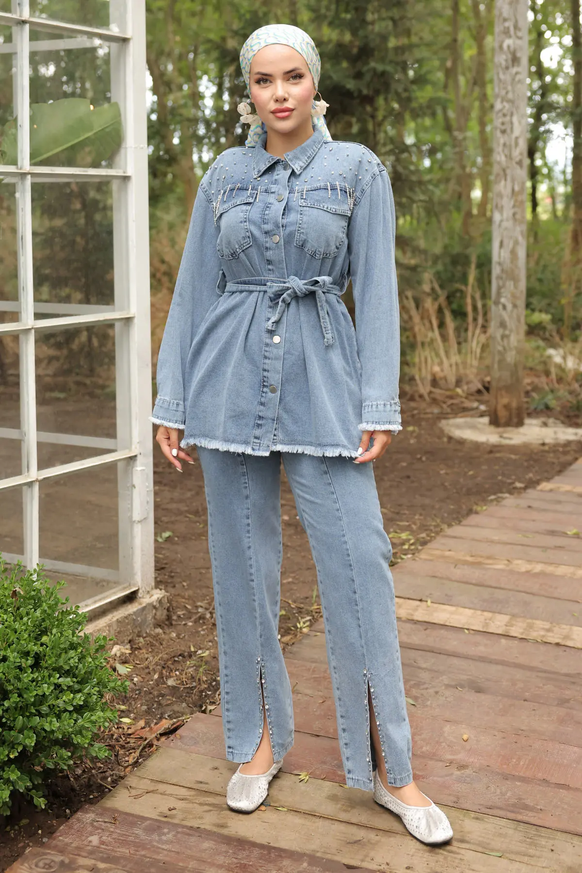 Stone Embroidered Belted Denim Suit-detail