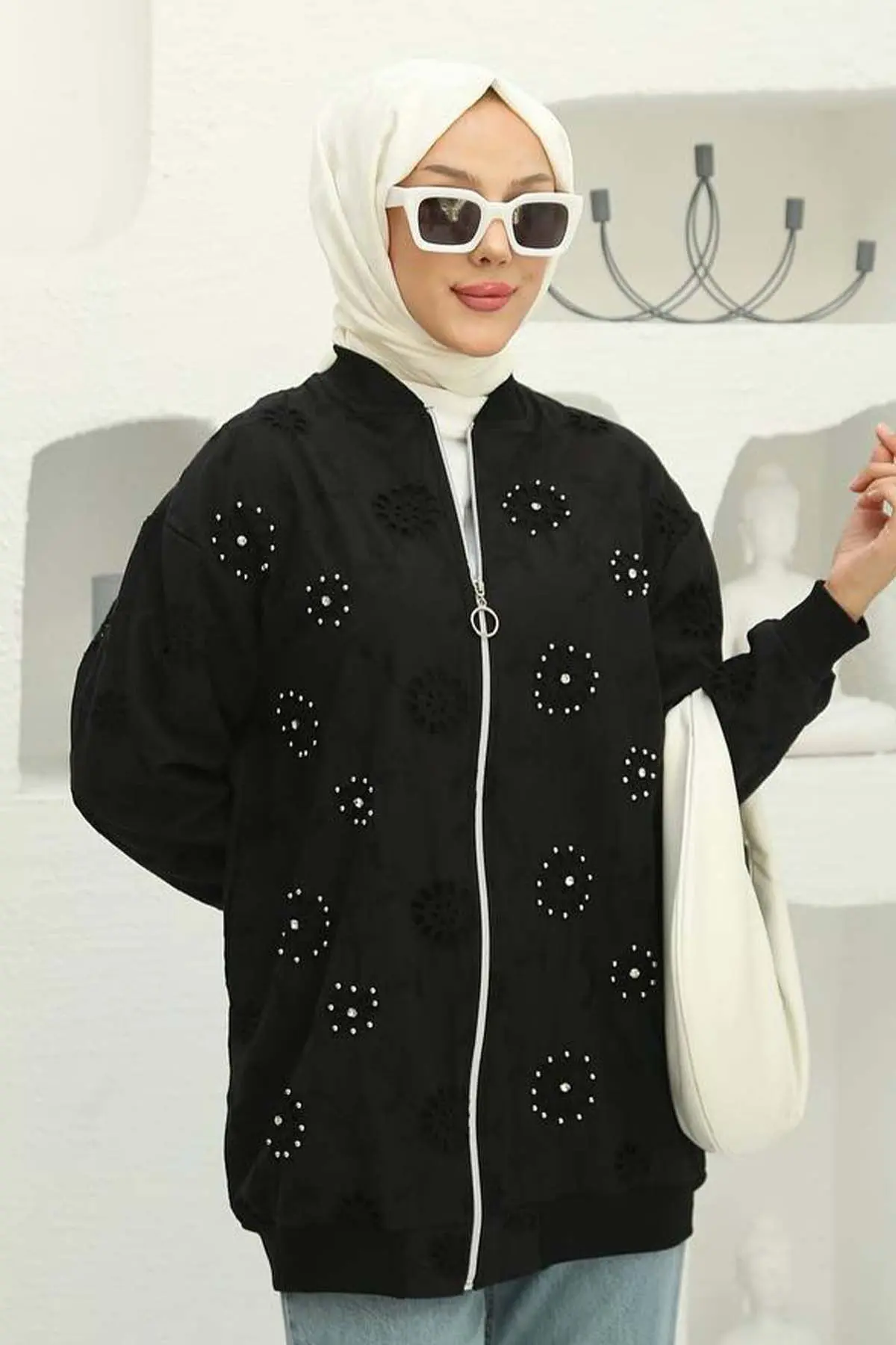 Stone Embroidered Brode Cardigan-detail