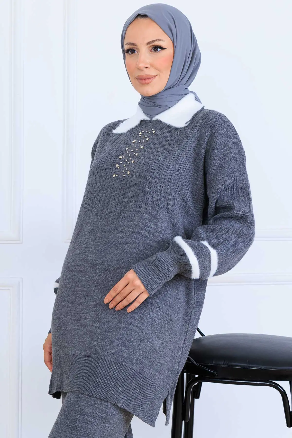 Stone Embroidered Knitwear Set-detail