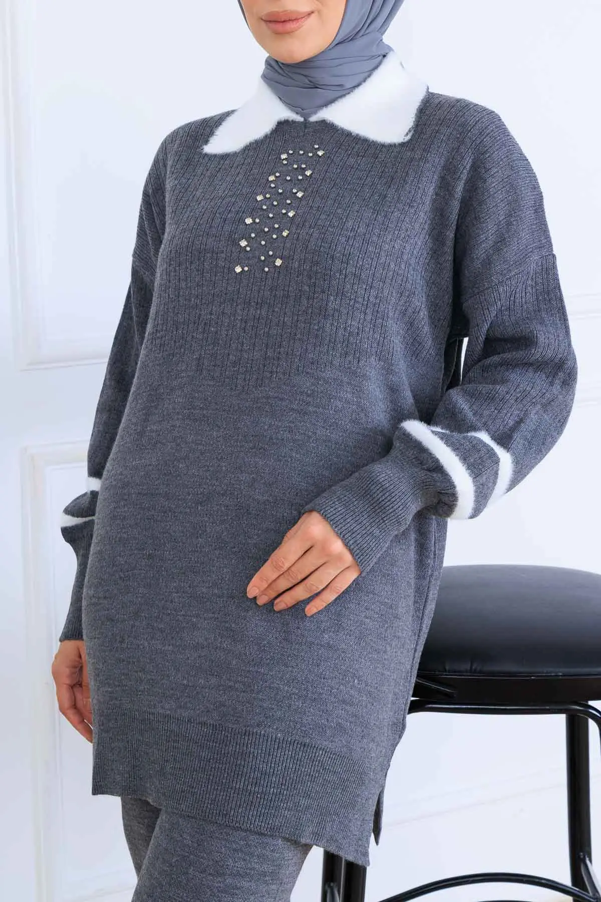 Stone Embroidered Knitwear Set-detail