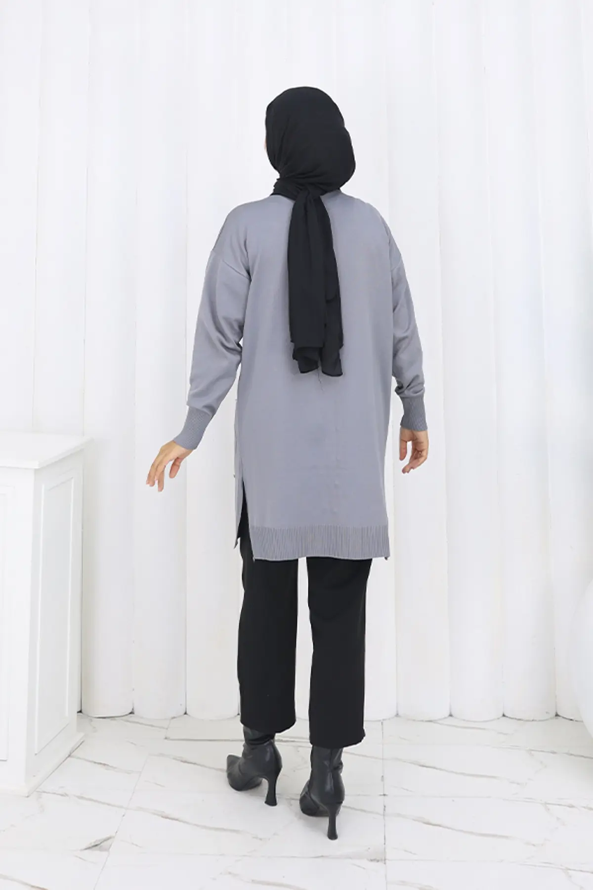 Stoned Diamond Patterned Long Cardigan-detail